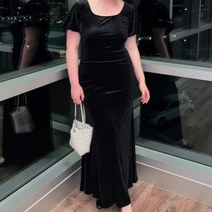 Ivy City Co Cleo Maxi in Black, XL